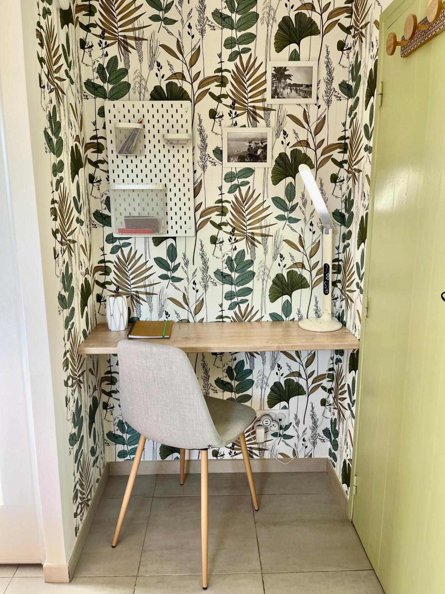 Appartement Deux Pieces Donnant Sur Un Jardin Antibes Exterior foto